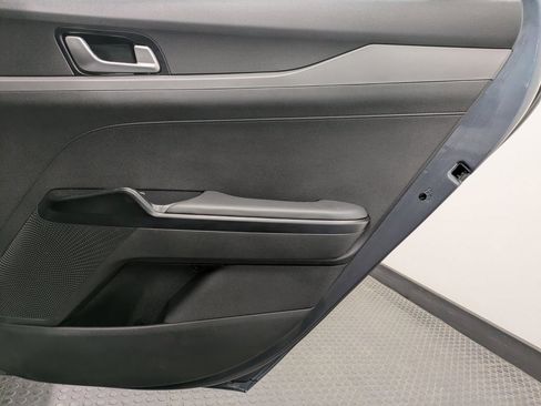 Used 2021 Kia K5 LXS image 25