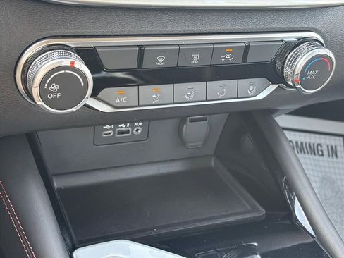 Used 2024 Nissan Altima 2.5 SR image 18