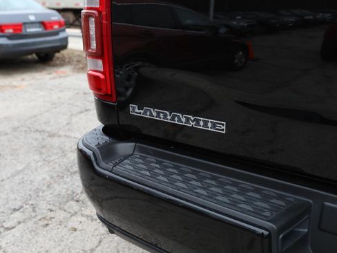 Used 2022 RAM 3500 Laramie image 12