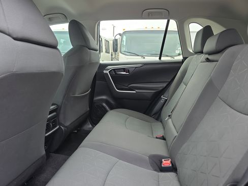 Used 2024 Toyota RAV4 XLE FWD image 16