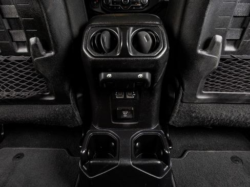 Used 2020 Jeep Gladiator Mojave w/ LED Lighting Group image 32