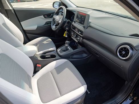 Used 2023 Hyundai Kona SE FWD image 33