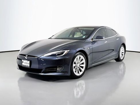 Used 2017 Tesla Model S 75D image 1