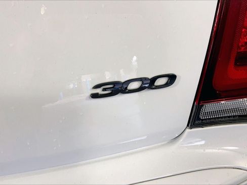 Used 2023 Chrysler 300 Touring w/ Sport Appearance Package RWD image 8