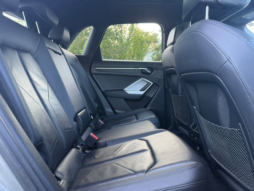 Used 2025 Audi Q3 2.0T Premium AWD/4WD image 17