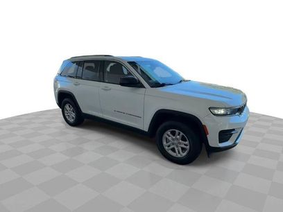 Used 2023 Jeep Grand Cherokee Laredo w/ Luxury Tech Group I