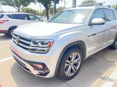 Used 2018 Volkswagen Atlas SEL w/ R-Line Package FWD image 11
