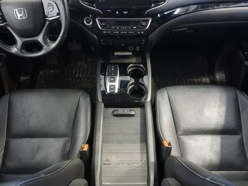 Used 2022 Honda Pilot Elite image 32