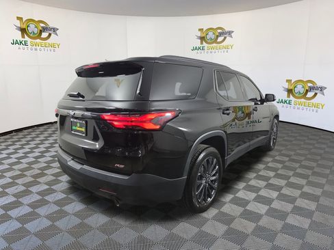 Used 2023 Chevrolet Traverse RS image 9