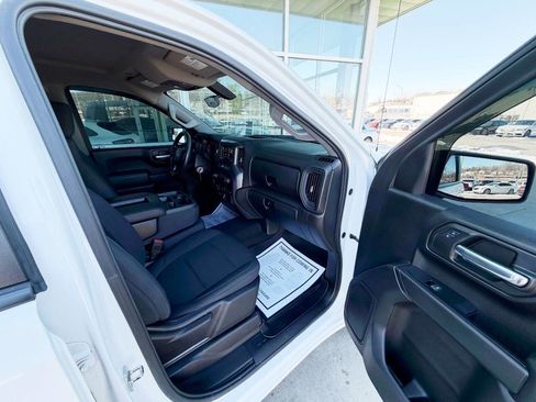 Used 2019 Chevrolet Silverado 1500 Custom Trail Boss image 16