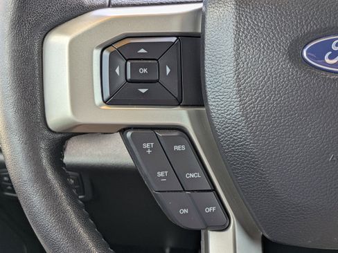 Used 2019 Ford F250 Lariat w/ Lariat Ultimate Package AWD/4WD image 22