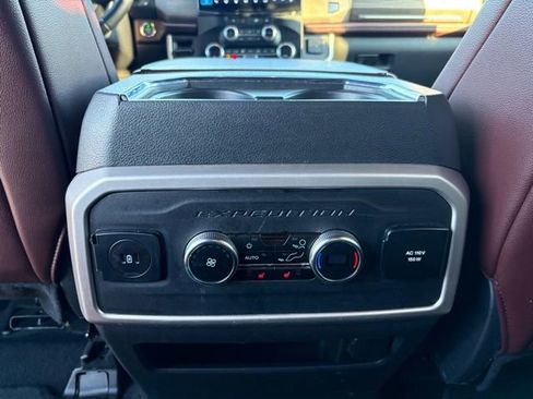 Used 2024 Ford Expedition Limited image 26