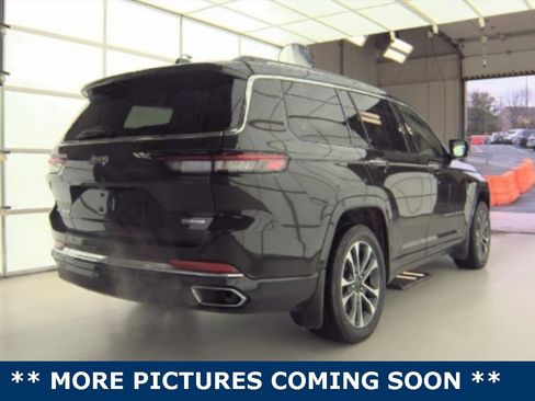 Certified 2022 Jeep Grand Cherokee L Overland w/ MOPAR Finishing Package image 37