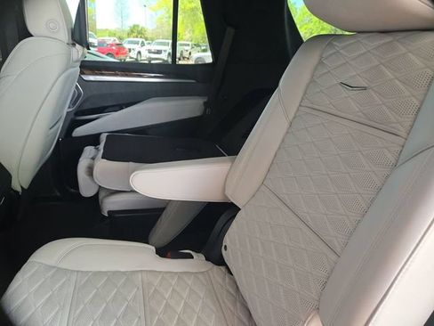 Certified 2025 Cadillac Escalade Sport Platinum AWD/4WD image 25
