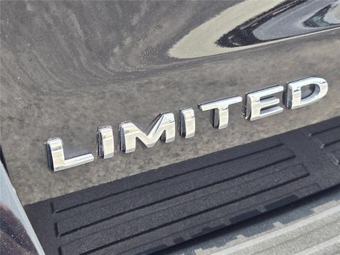 Certified 2024 Ford Expedition Limited RWD image 9