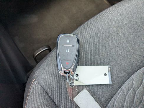 Used 2019 Chevrolet Equinox LT image 33