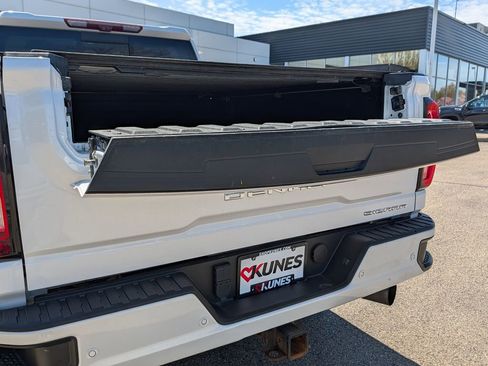 Used 2020 GMC Sierra 2500 Denali w/ Denali Ultimate Package AWD/4WD image 27