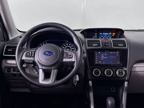Used 2017 Subaru Forester 2.5i Premium AWD/4WD image 11