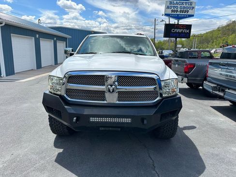 Used 2018 RAM 1500 SLT AWD/4WD image 2