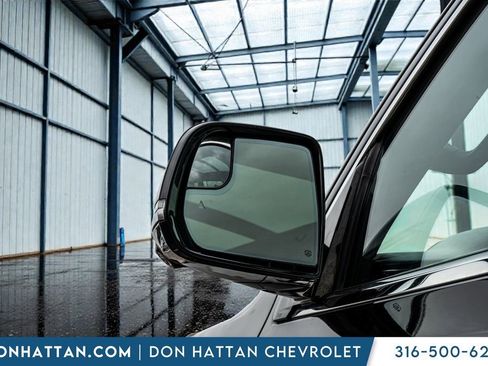 Used 2023 Jeep Grand Wagoneer Series II AWD/4WD image 35