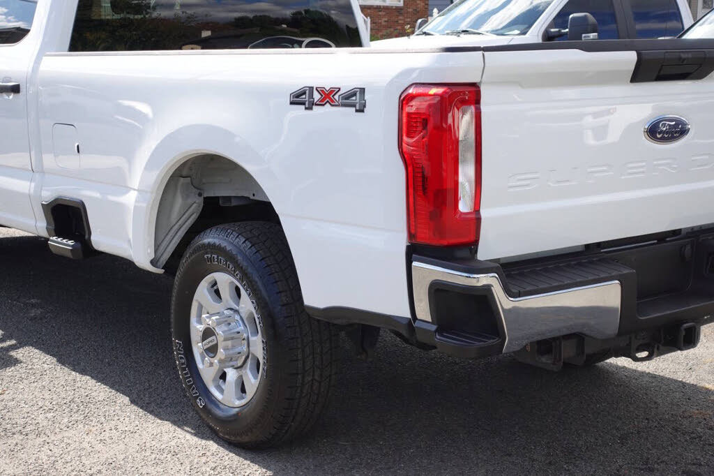 Used 2023 Ford F250 XLT AWD/4WD image 10