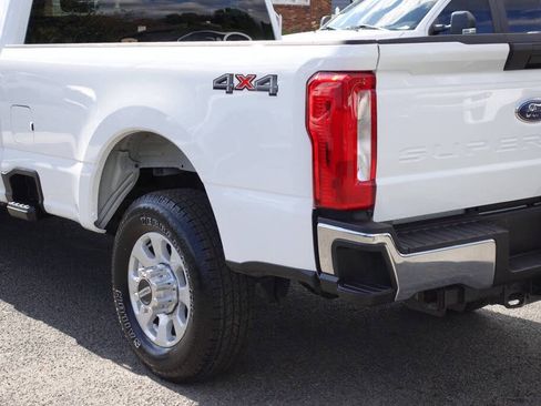 Used 2023 Ford F250 XLT AWD/4WD image 10