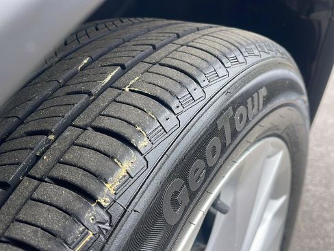 Used 2019 Nissan Rogue Sport SV w/ All-Weather Package image 10