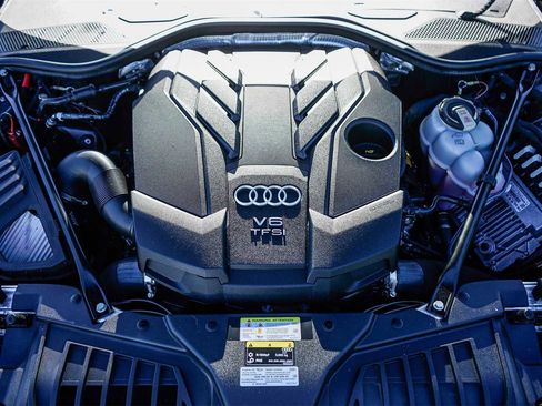 Used 2022 Audi A8 L 3.0T w/ Executive Package image 28