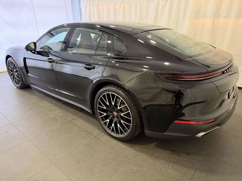New 2026 Porsche Panamera 4 image 3