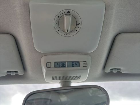 Used 2004 Volkswagen Beetle GLS image 21