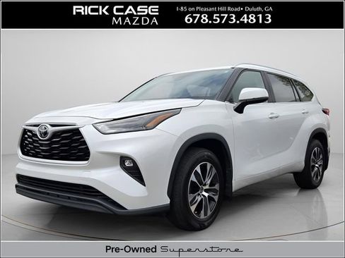 Used 2023 Toyota Highlander XLE image 1