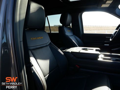 New 2026 Ford Expedition Tremor image 15