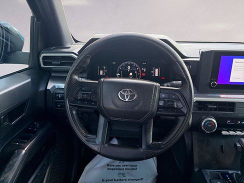 Used 2026 Toyota Tacoma SR5 AWD/4WD image 12