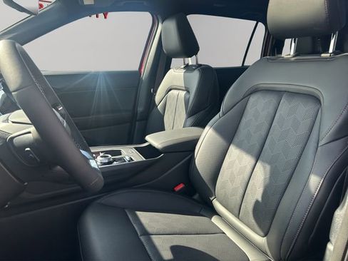 New 2026 Jeep Cherokee Overland image 9