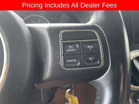Used 2017 Jeep Wrangler Unlimited Sahara w/ Max Tow Package AWD/4WD image 30
