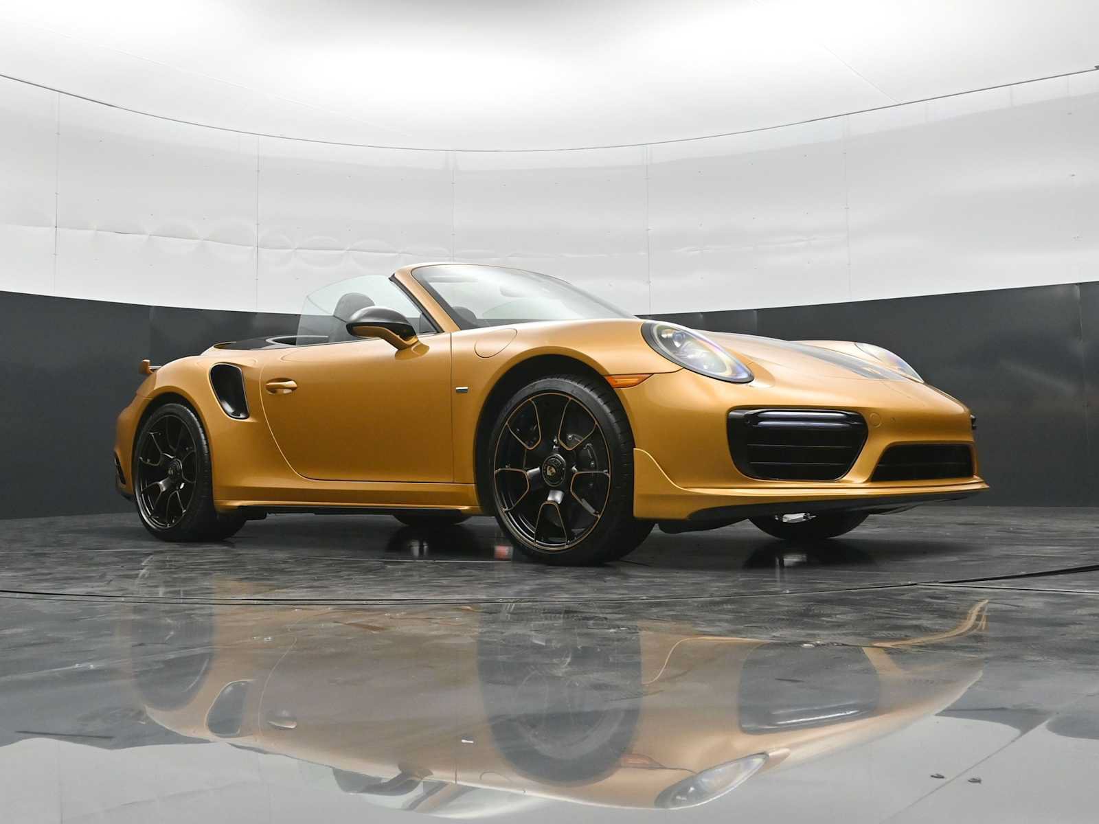 Certified 2019 Porsche 911 Turbo S AWD/4WD image 45