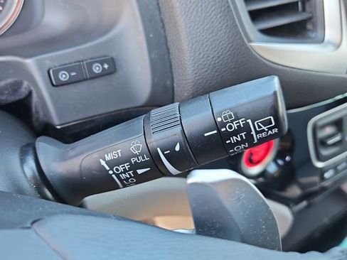 Used 2018 Honda Pilot Touring image 22