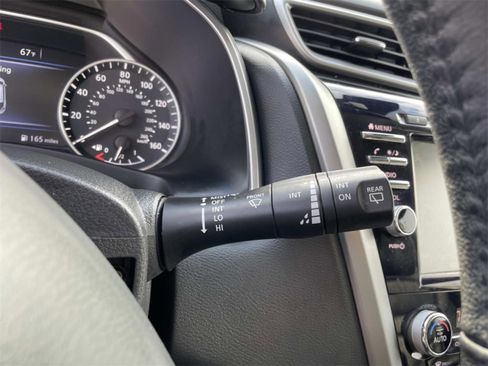 Used 2024 Nissan Murano SV image 31