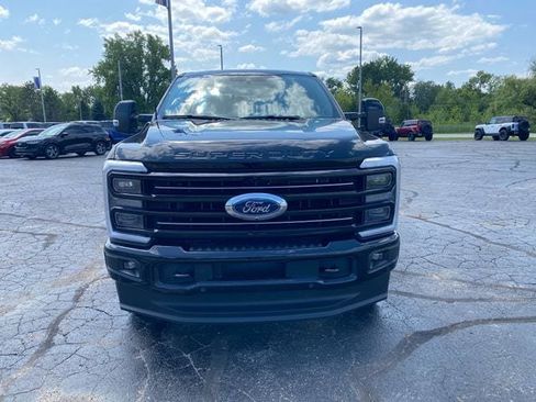 New 2026 Ford F250 Platinum w/ FX4 Off-Road Package AWD/4WD image 8