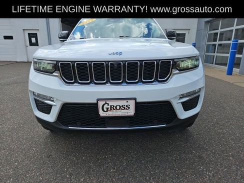 Used 2023 Jeep Grand Cherokee Limited w/ Luxury Tech Group II AWD/4WD image 3