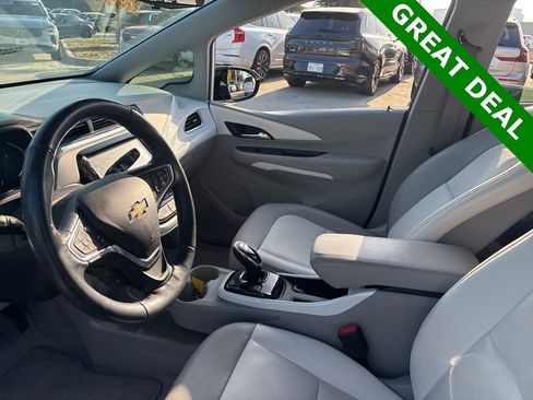 Used 2019 Chevrolet Bolt Premier w/ Infotainment Package image 17