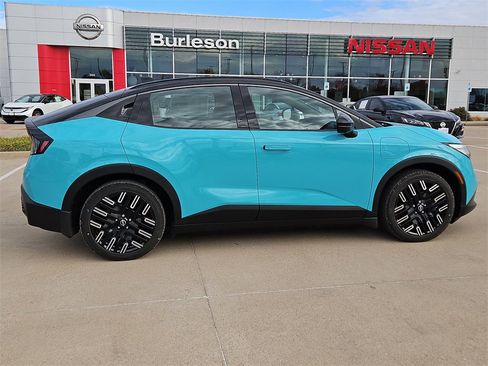 New 2026 Nissan Leaf Platinum+ image 4