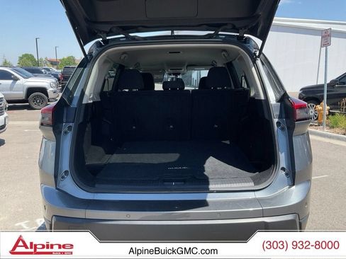 Used 2024 Nissan Rogue S AWD/4WD image 20