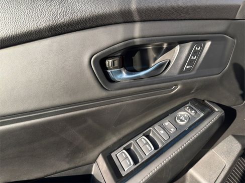 Used 2023 Honda Accord Touring image 34