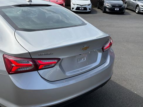 Used 2022 Chevrolet Malibu LT FWD image 6