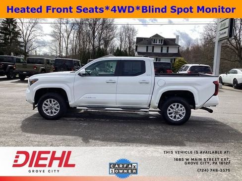 Used 2025 Toyota Tacoma SR5 image 4