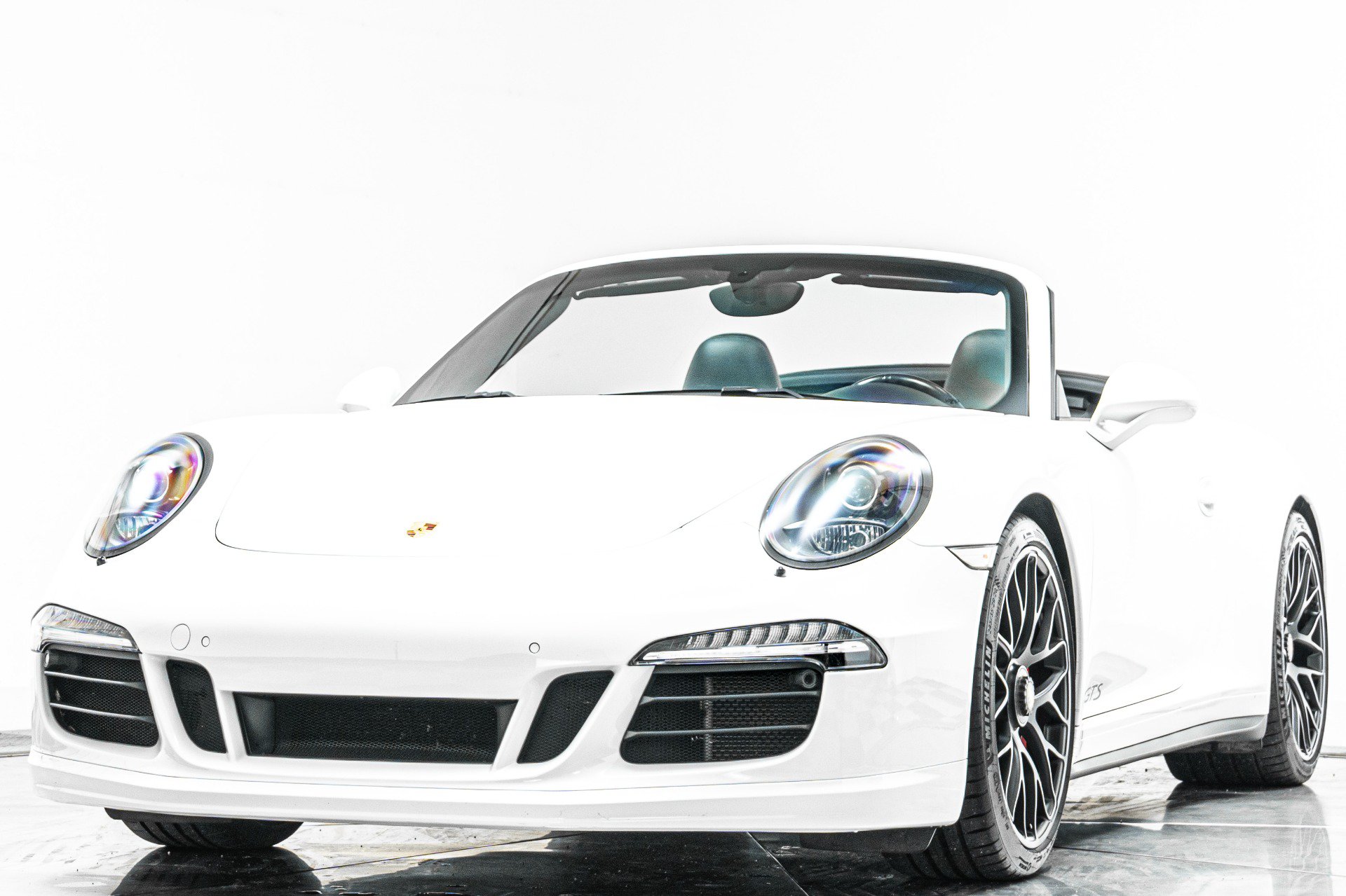Used 2015 Porsche 911 Carrera GTS RWD image 5