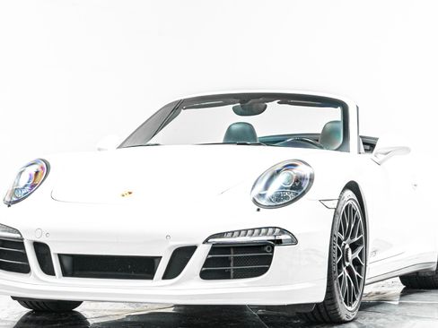 Used 2015 Porsche 911 Carrera GTS RWD image 5
