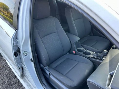 Used 2024 Toyota Corolla LE image 15