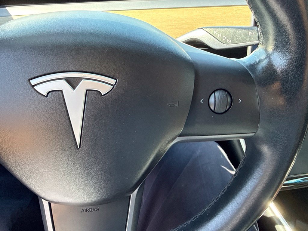 Used 2018 Tesla Model 3 Long Range RWD image 24